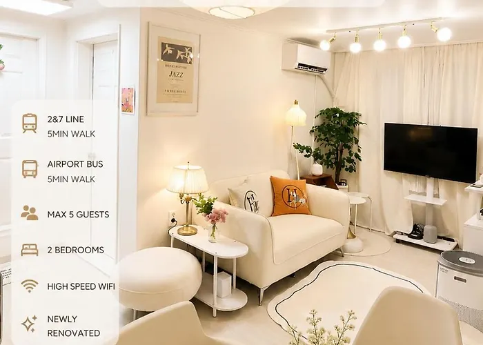 New강남10분,호텔식2Br,2호선 방배역 5분,홍대,성수,코엑스,공항버스,내방5분,고속터미널 * Seoul