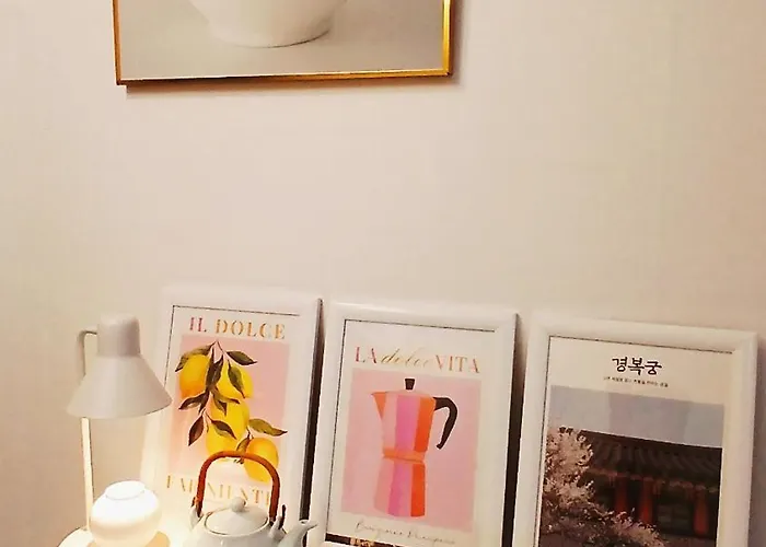 New강남10분,호텔식2Br,2호선 방배역 5분,홍대,성수,코엑스,공항버스,내방5분,고속터미널 Seoul