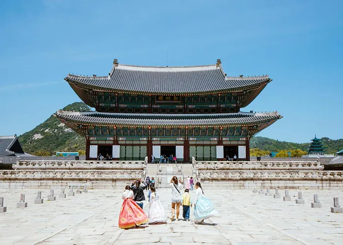 New강남10분,호텔식2Br,2호선 방배역 5분,홍대,성수,코엑스,공항버스,내방5분,고속터미널 Apartment