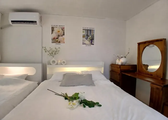 Apartment New강남10분,호텔식2Br,2호선 방배역 5분,홍대,성수,코엑스,공항버스,내방5분,고속터미널