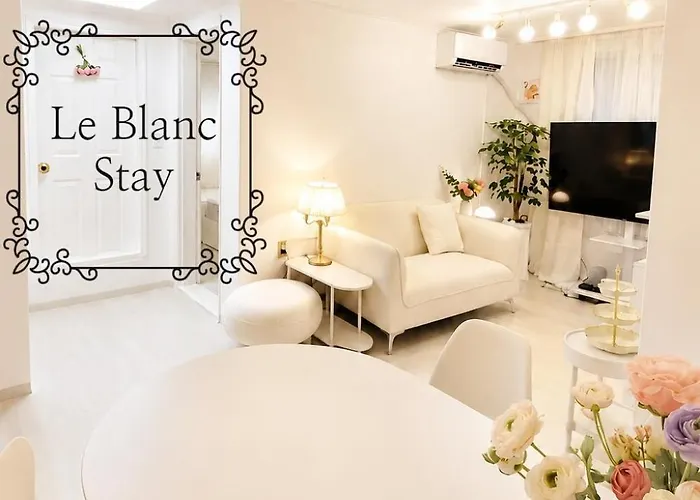 Apartment New강남10분,호텔식2Br,2호선 방배역 5분,홍대,성수,코엑스,공항버스,내방5분,고속터미널