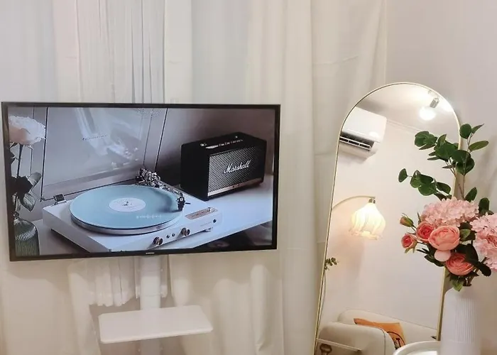 New강남10분,호텔식2Br,2호선 방배역 5분,홍대,성수,코엑스,공항버스,내방5분,고속터미널 Seoul