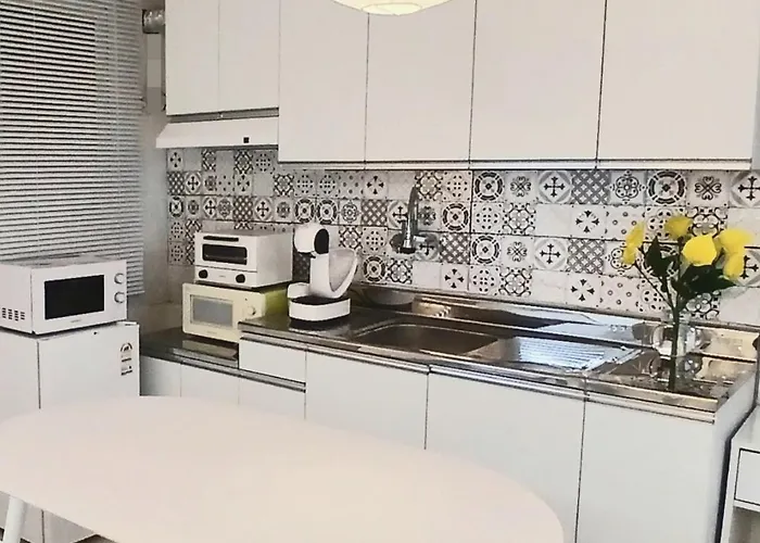 New강남10분,호텔식2Br,2호선 방배역 5분,홍대,성수,코엑스,공항버스,내방5분,고속터미널 *