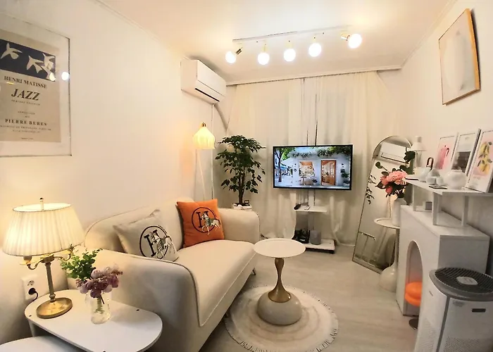 Apartment New강남10분,호텔식2Br,2호선 방배역 5분,홍대,성수,코엑스,공항버스,내방5분,고속터미널 *