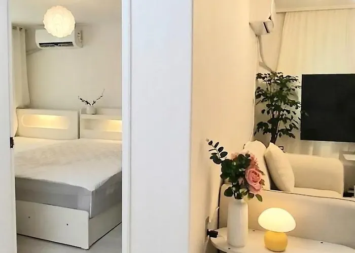 Apartment New강남10분,호텔식2Br,2호선 방배역 5분,홍대,성수,코엑스,공항버스,내방5분,고속터미널