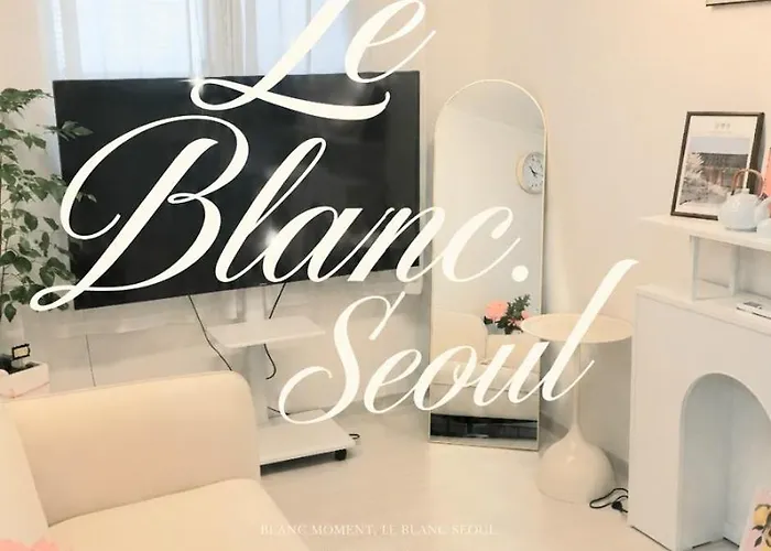 New강남10분,호텔식2Br,2호선 방배역 5분,홍대,성수,코엑스,공항버스,내방5분,고속터미널 Apartment Seoul