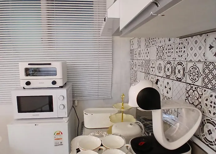 New강남10분,호텔식2Br,2호선 방배역 5분,홍대,성수,코엑스,공항버스,내방5분,고속터미널 * Seoul