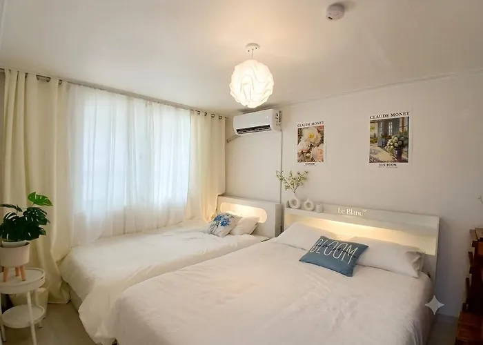 New강남10분,호텔식2Br,2호선 방배역 5분,홍대,성수,코엑스,공항버스,내방5분,고속터미널