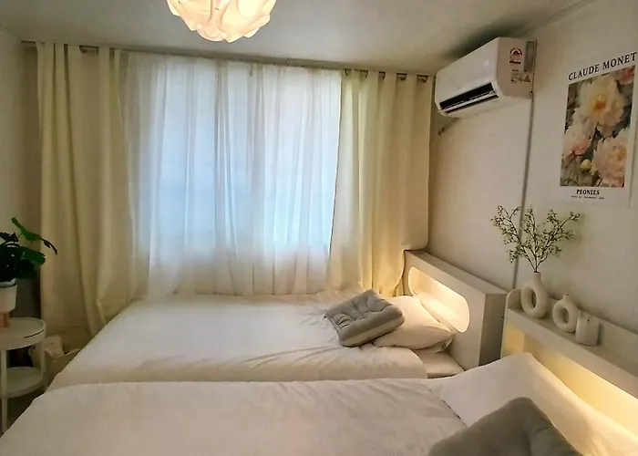 New강남10분,호텔식2Br,2호선 방배역 5분,홍대,성수,코엑스,공항버스,내방5분,고속터미널 * Seoul