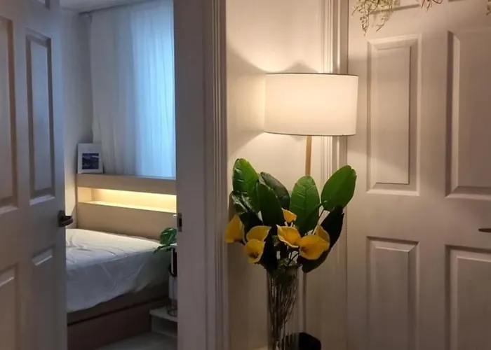 New강남10분,호텔식2br,2호선 방배역 5분,홍대,성수,코엑스,공항버스,내방5분,고속터미널 Seul