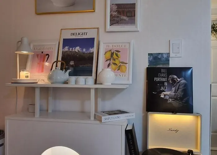 New강남10분,호텔식2br,2호선 방배역 5분,홍대,성수,코엑스,공항버스,내방5분,고속터미널